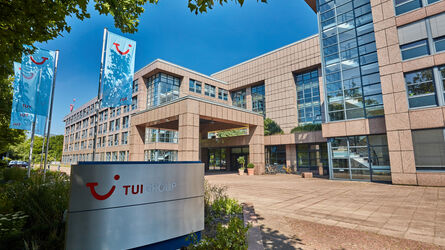 TUI AG: Die Konzernzentrale in der Karl-Wiechert-Alle 4, Hannover